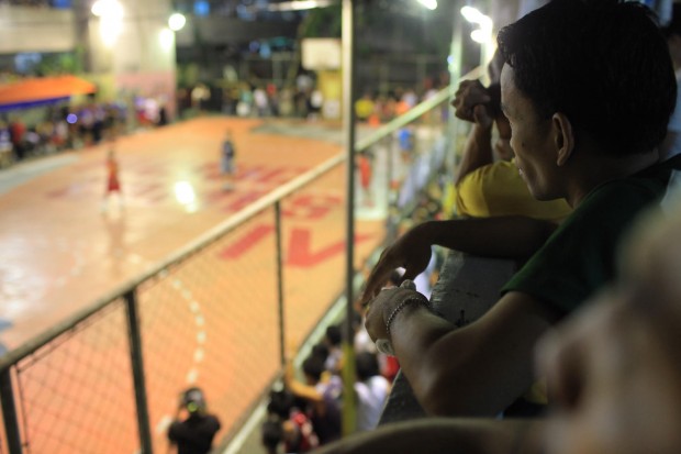 Fans take in the action on Sunday night. Photo from Nike.com