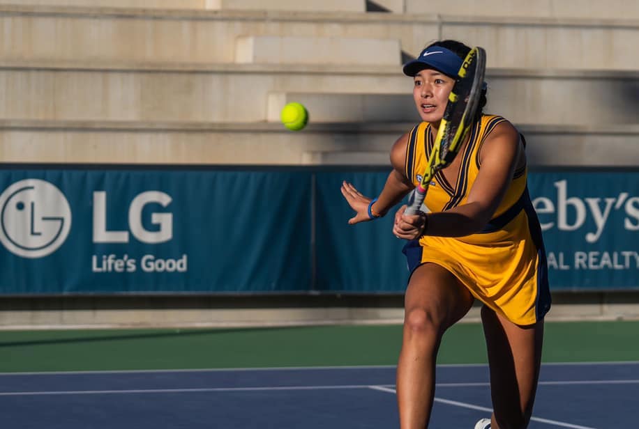 Alex Eala in action at the International Tennis Federation W25 Manacor.