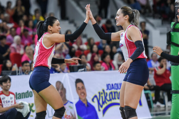 Alyssa Valdez Michele Gumabao Creamline PVL