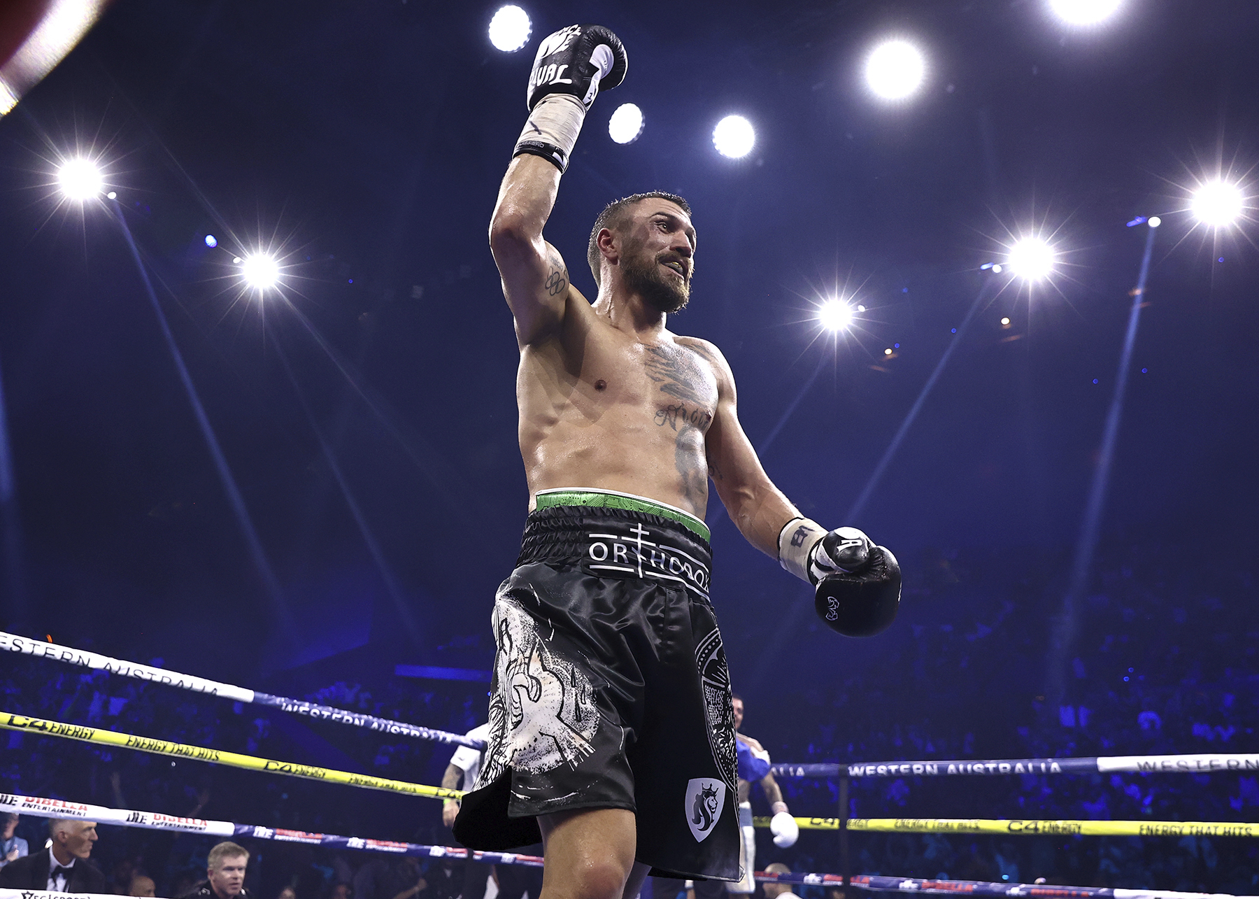 Vasiliy Lomachenko knocks out George Kambosos IBF lightweight title